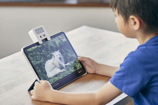 【新製品】子ども自身がデジタルデバイスと顔との距離を適切にとれる近視対策ライト