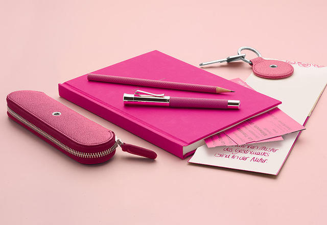 刻印有 ファーバーカステル ギロシェ伯爵コレクション ボールペン ピンク FABER-CASTELL ファーバーカステル ボールペン 伯爵コレクション