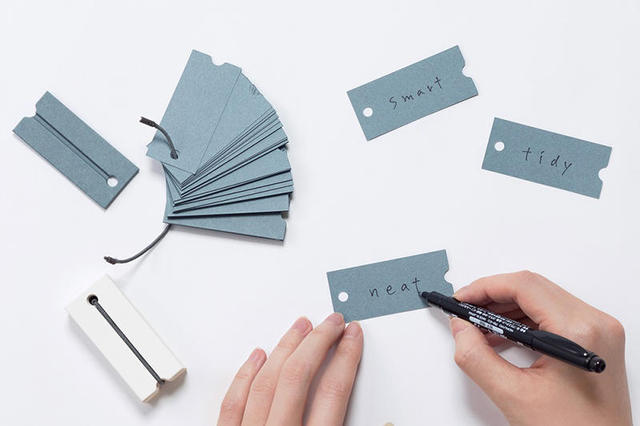 新製品 コクヨデザインアワード15グランプリ すっきりとした単語帳 を商品化