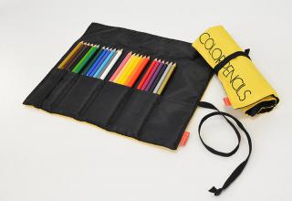【新製品】布製ロールペンケース入りで持ち運びやすい色鉛筆セット
