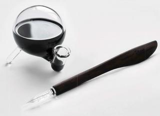 【新製品】羽根ペンのようなガラスペンとインクを付けやすいガラス製インク容器