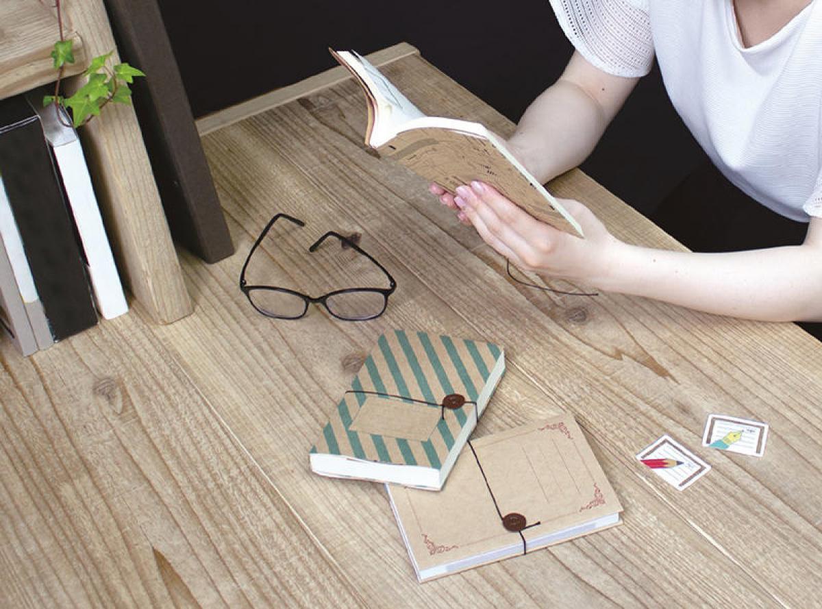 新製品】「本と文具」をテーマにした「うふっ」となる文具柄シリーズ｜