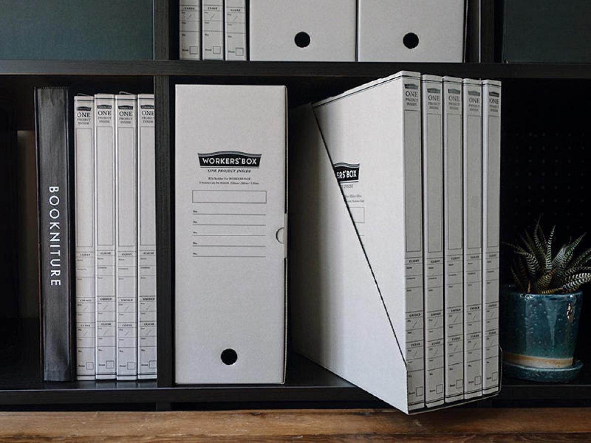新製品】書類を全部まとめて片づける「WORKERS'BOX」5冊とスタンドの