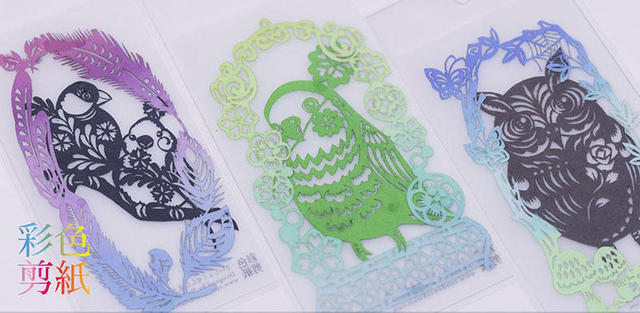 新製品 切り絵を手のひらサイズのしおりに閉じ込めた 彩色剪紙とりしおり