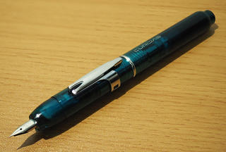 【コレ買いました！】プラチナのノック式万年筆「キュリダス」