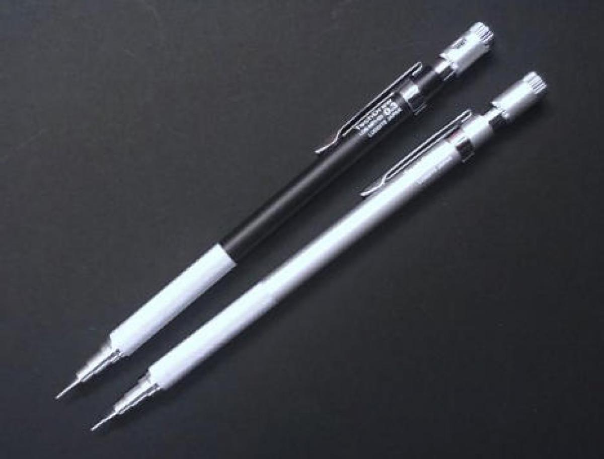 新製品】より細く・より書きやすく・ よりモダンな製図用シャープ