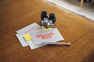 【新製品】佐賀の磁器ペン「IMARI PEN」やインク、カードなどがひとつになった数量限定レターセット