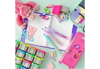 【ニュース】PLAZAイチ押し！秋の新作ステーショナリーが大集結「SCHOOL SUPPLY ESSENTIALS」開催