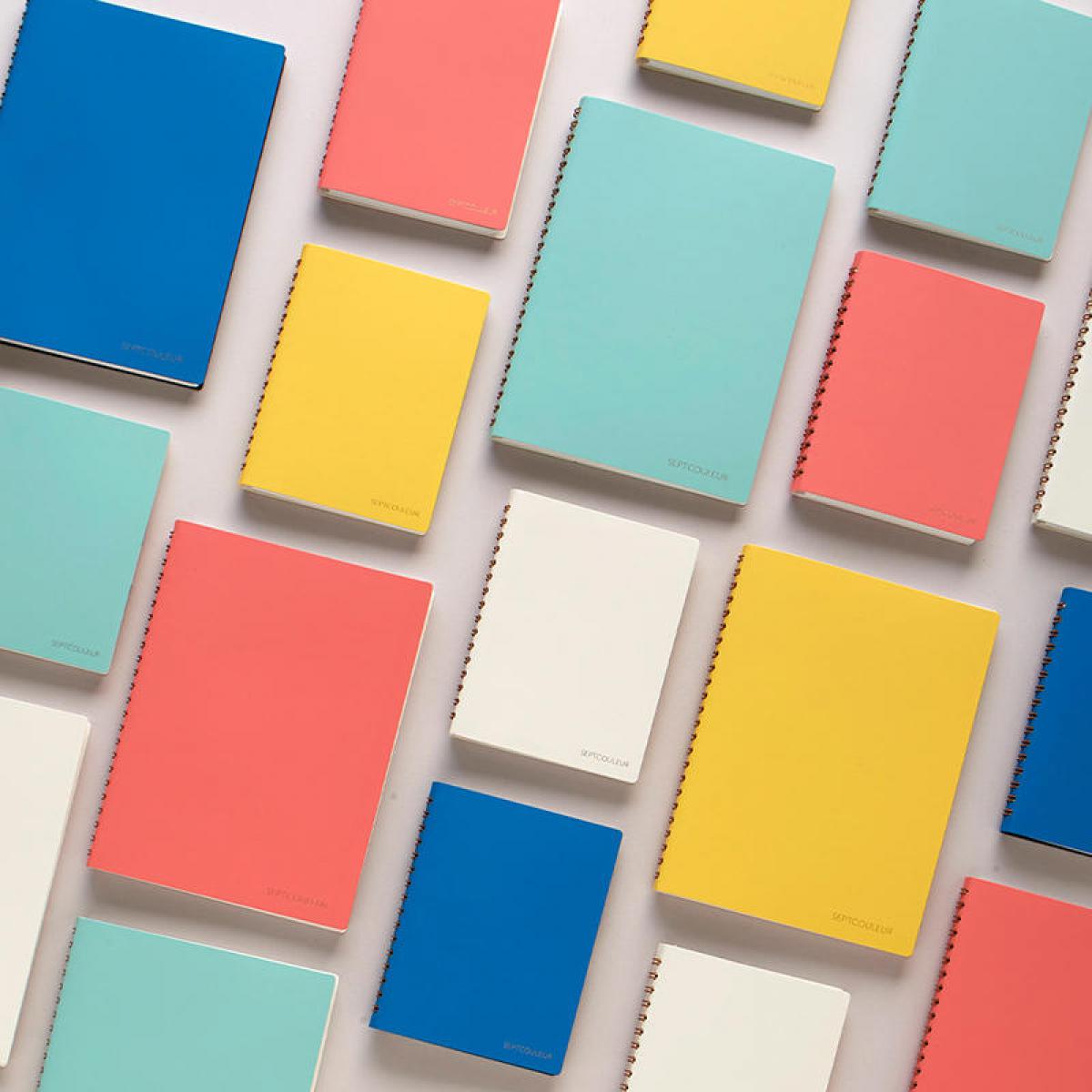 カタール限定ワールドカッププレミアムステーショナリーセット　ノート CDSSA4W_H_4970090130030_obi.jpg