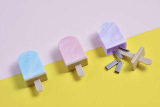 【新製品】夏にぴったり、アイスキャンディーモチーフの「シリコン製ホッチキス針ケース」