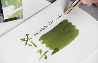 【新製品】台湾発の文房具ブランドSKBから色彩鮮やかな万年筆インク発売