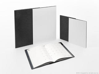 【新製品】書類の持ち運びに便利な機能派。2022 年版「フラットダイアリー」発売