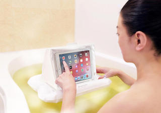 【新製品】日本初！浮かぶ防水タブレットスタンドでお風呂が楽しくなる