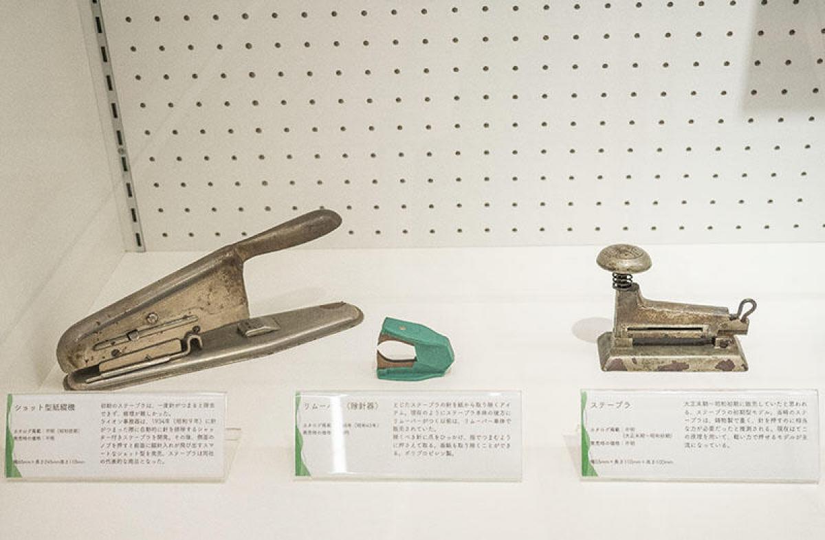 ニュース】東京・中野区の図書館で「レトロ文具の世界」展開催中