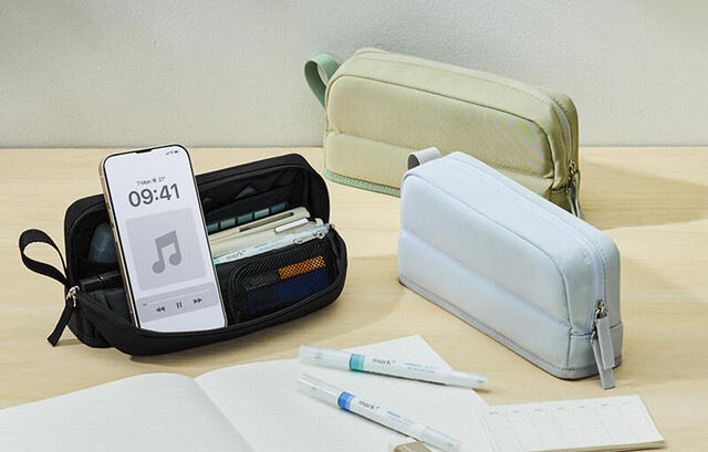 【新製品】スマホを立てかけられる「ツールペンケース＜カバコ＞（ハーフポケット）」