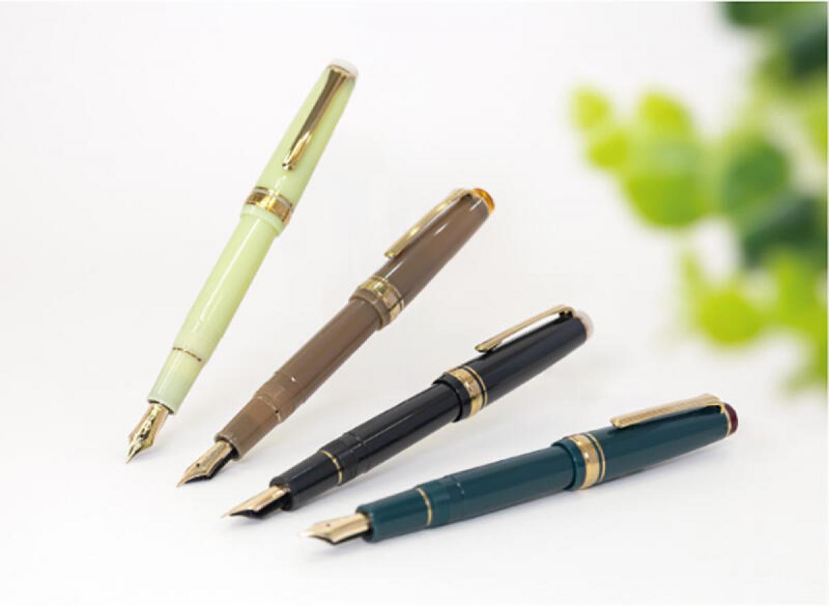 新製品】野山に響く鳥たちのさえずりに耳を傾ける「SHIKIORI ―四季織
