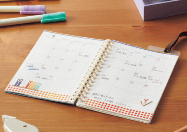 【新製品】「オープンリングノート」にダイアリーとしても使えるA6マンスリーリーフ