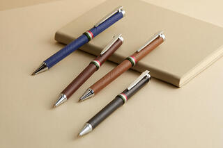 【新製品】心地よく手に馴染む、革巻きボールペン「ロトロ」がリニューアル