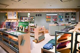 【ニュース】「ほぼ日手帳」初の旗艦店が東京駅にオープン
