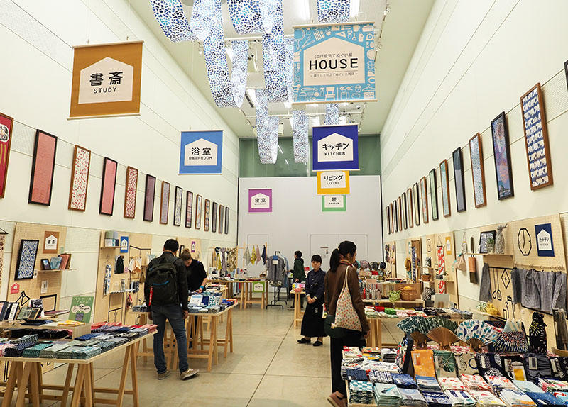 文具柄の手ぬぐいも登場 銀座 伊東屋で恒例の てぬぐい展