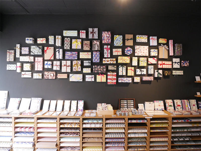 新店舗 東京 蔵前にデザインペーパー専門店 レガーロ パピロ がオープン 編集部員が現地リポート 新店舗 東京 蔵前にデザインペーパー専門店 レガーロ パピロ がオープン 編集部員が現地リポート