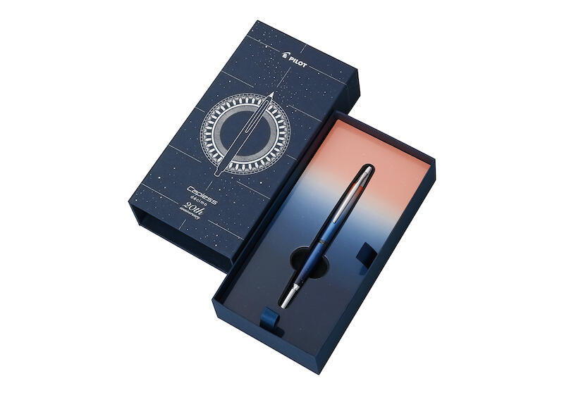 capless_20th_box (1).jpg