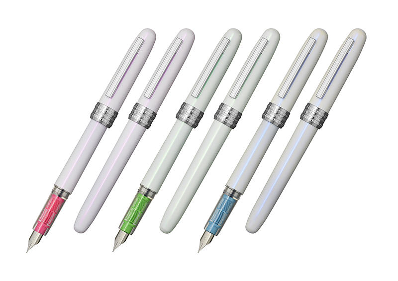 プレジールAURA6本並び.jpg