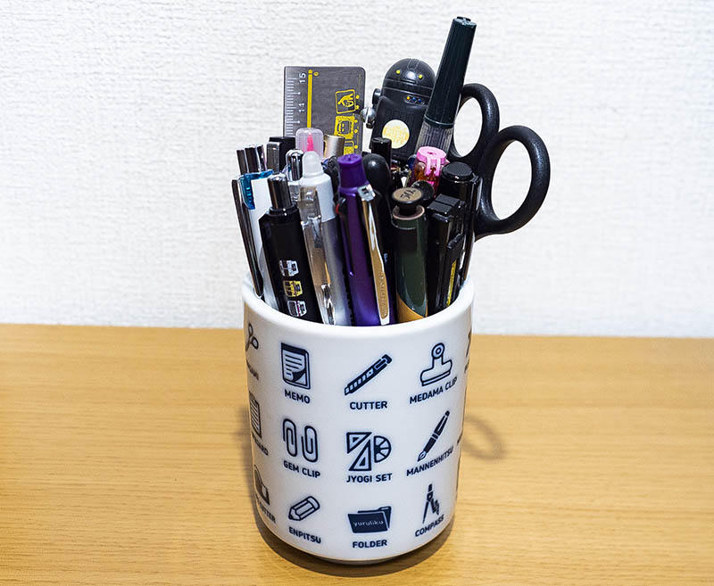 骨董 筆立て 唐木 紫檀 筆筒 ペン立て 木彫り 無垢 文房具 骨董 木製